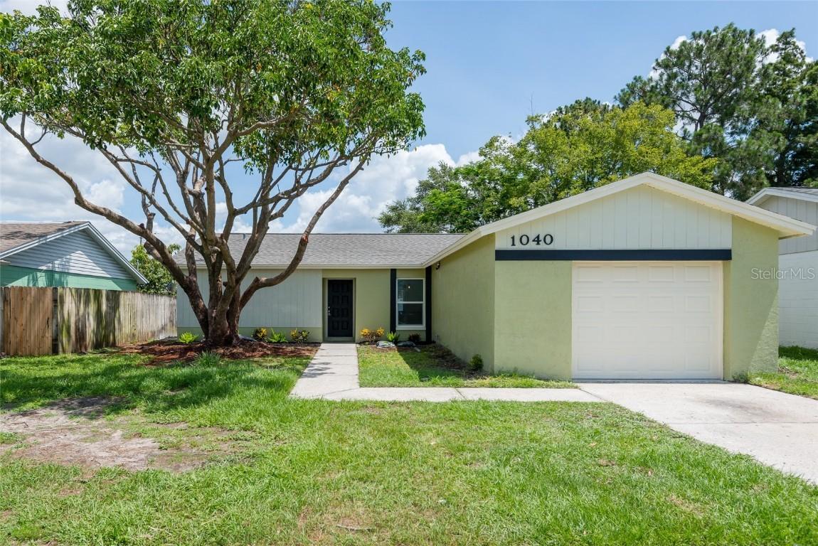 1040 Bridlewood Way, Brandon, FL 33511