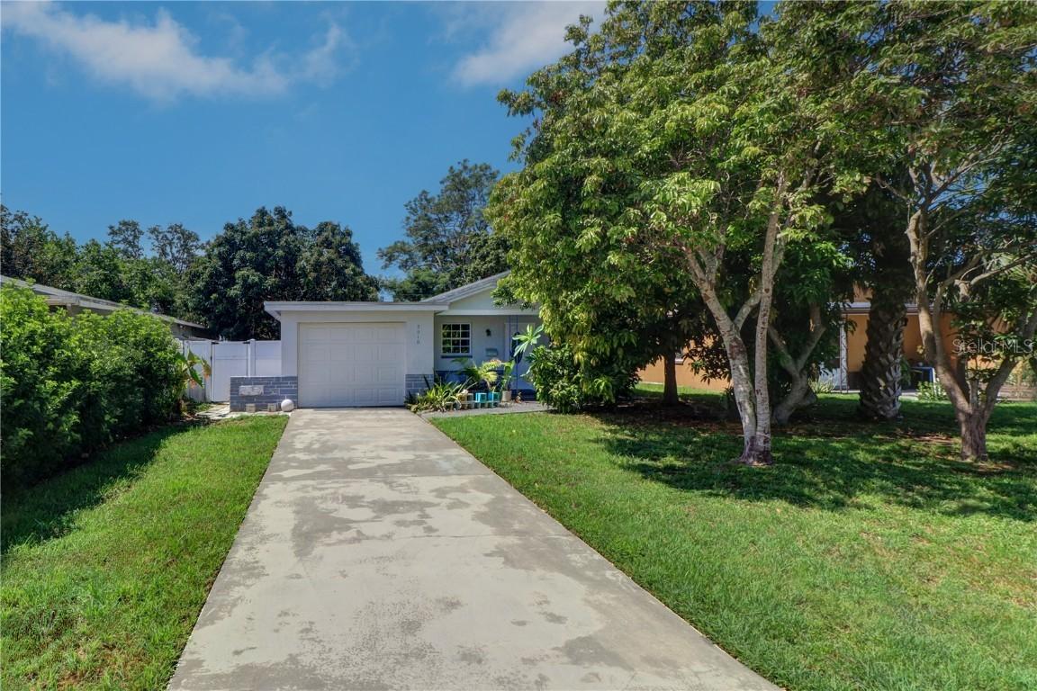 3910 14th Ave., St Petersburg, FL 33713