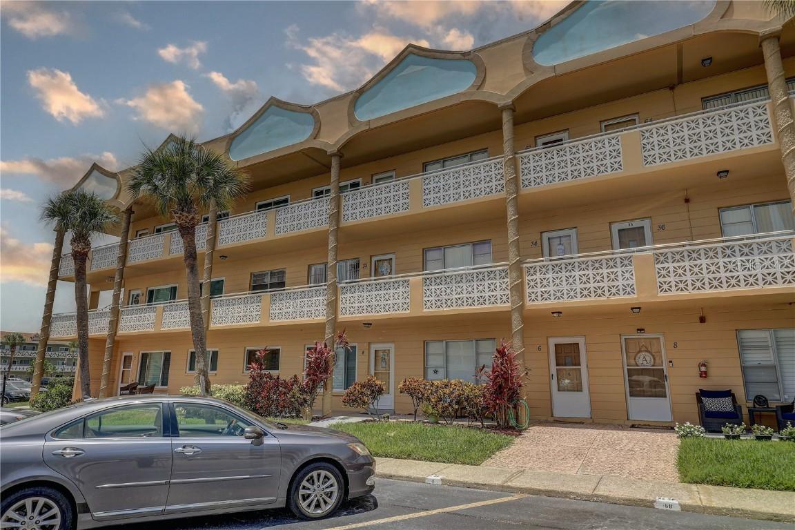2466 Ecuadorian Way #32, Clearwater, FL 33763