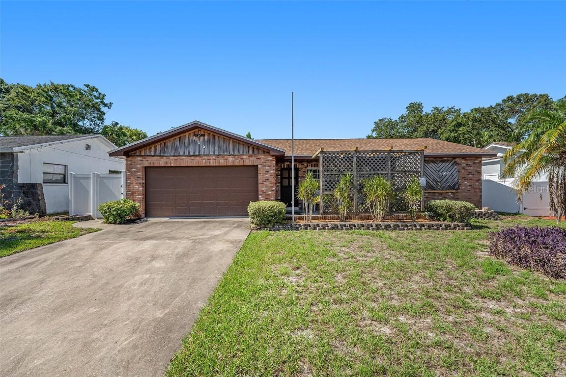 105 Melrose Dr., Safety Harbor, FL 34695