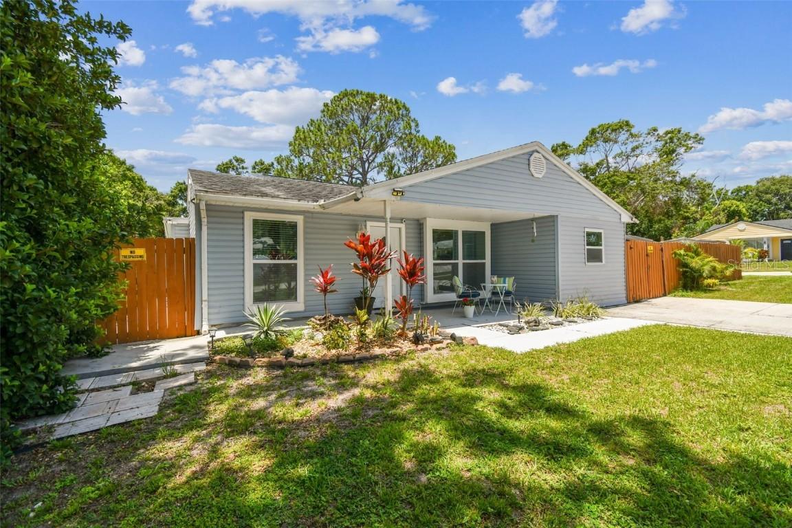 2692 Cedarbrooke Dr., Palm Harbor, FL 34684
