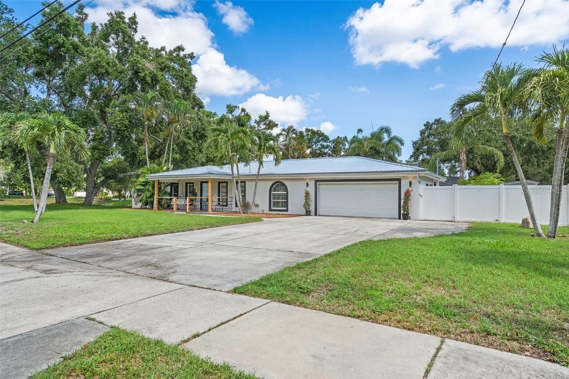 2820 Whitney Rd., Clearwater, FL 33760