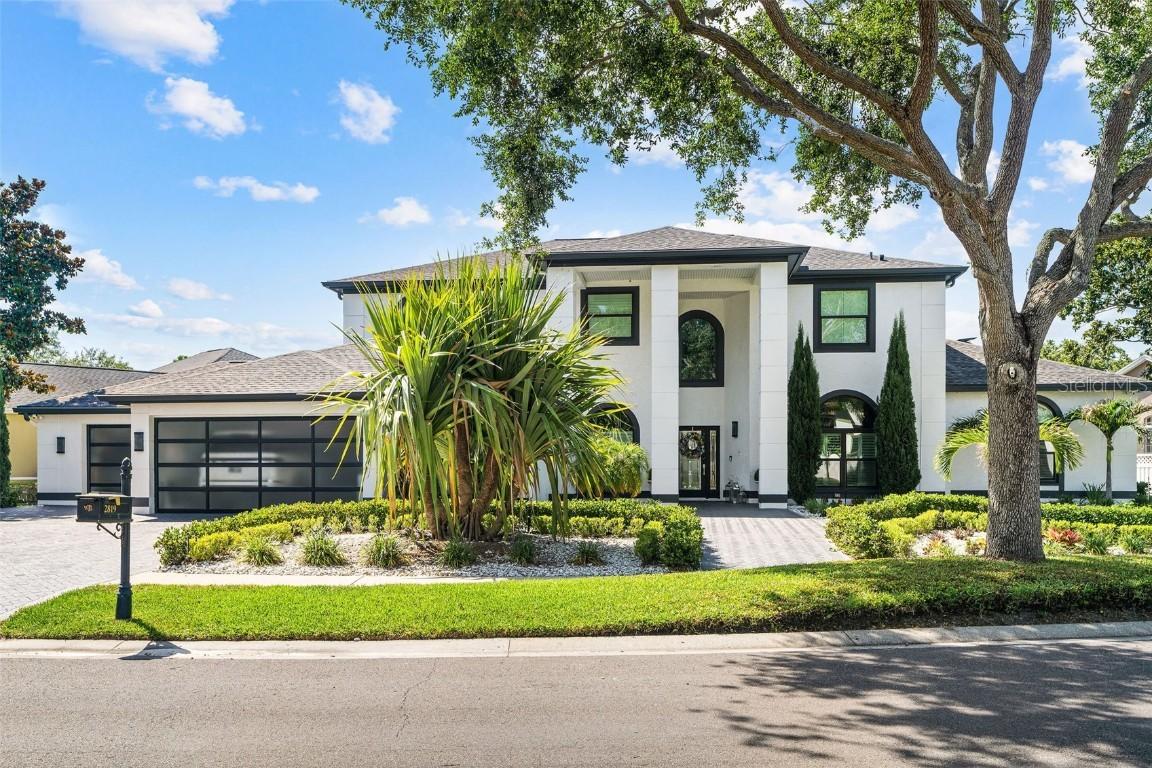 2819 Safe Harbor Dr., Tampa, FL 33618