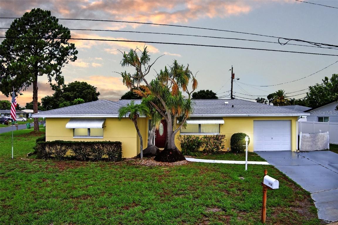 9120 108th St., Seminole, FL 33772