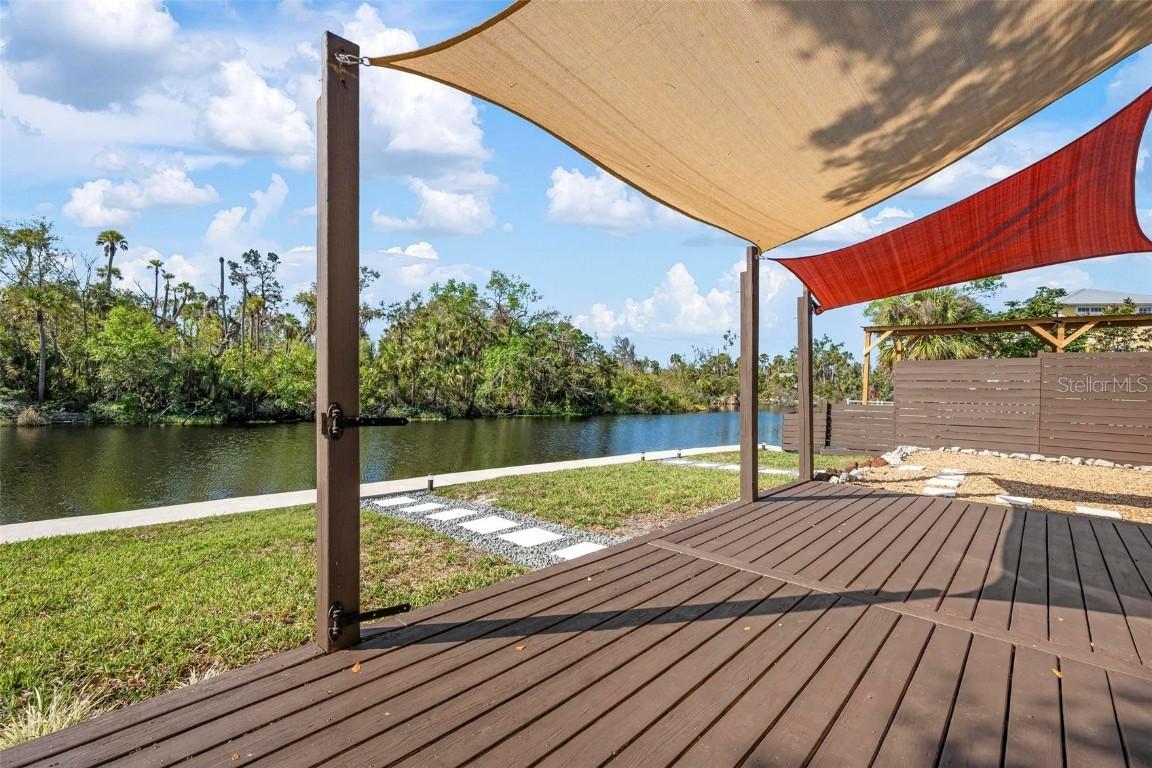 6814 E 68th Ave., Bradenton, FL 34203