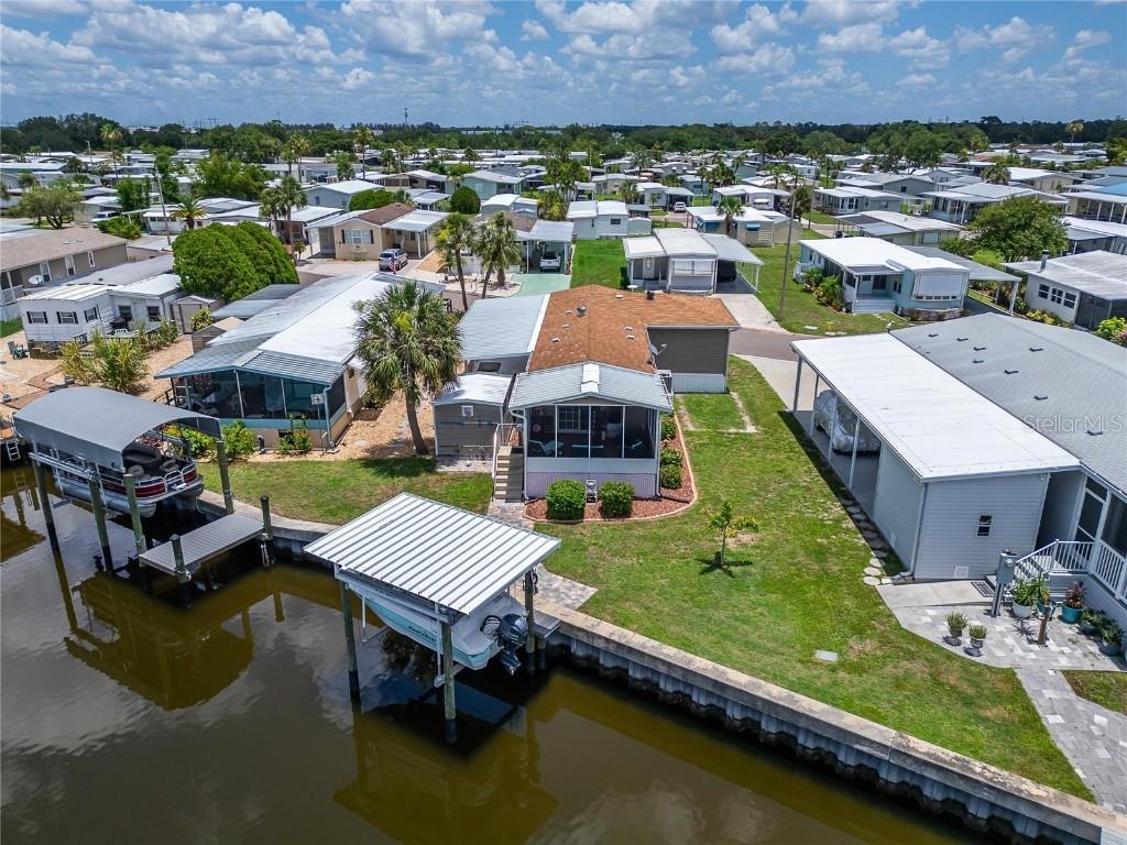 108 W Saint Annes Cir., Apollo Beach, FL 33572