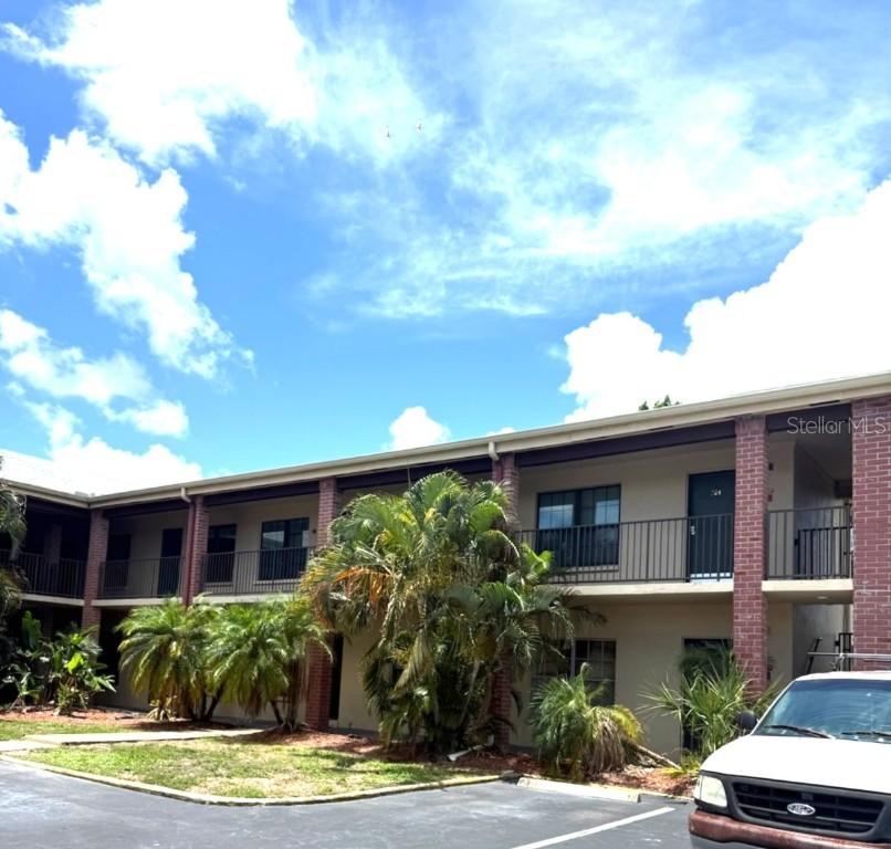 1020 85th Ave. #223, St Petersburg, FL 33702