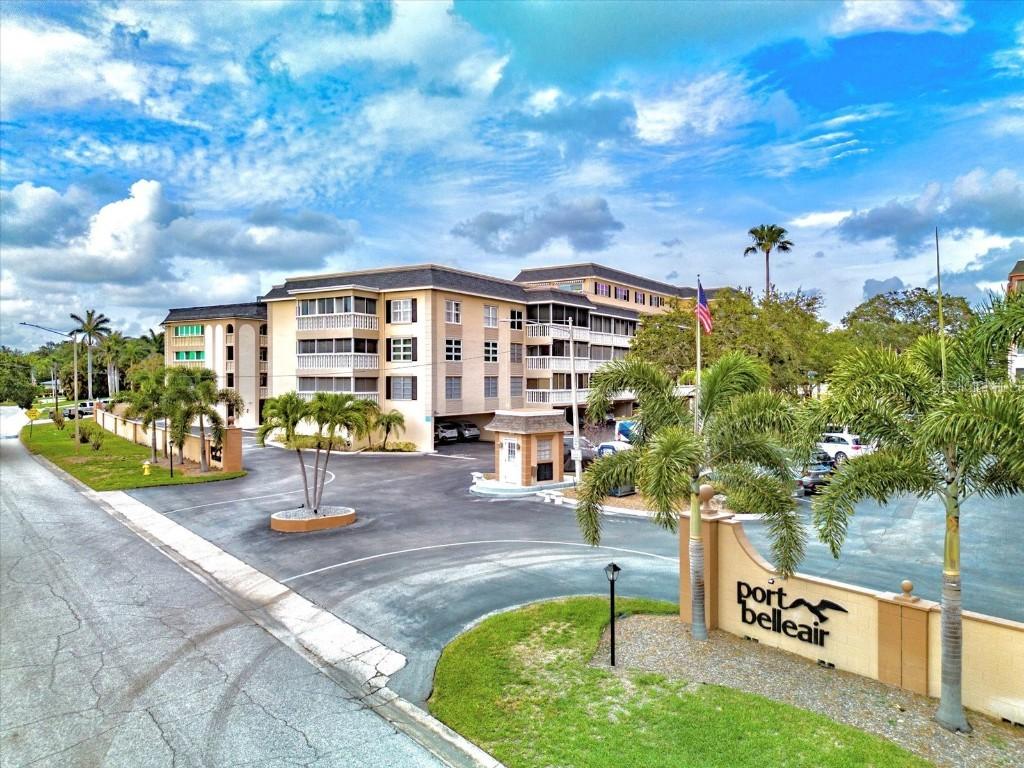 139 Bluff View Dr. #405, Belleair Bluffs, FL 33770