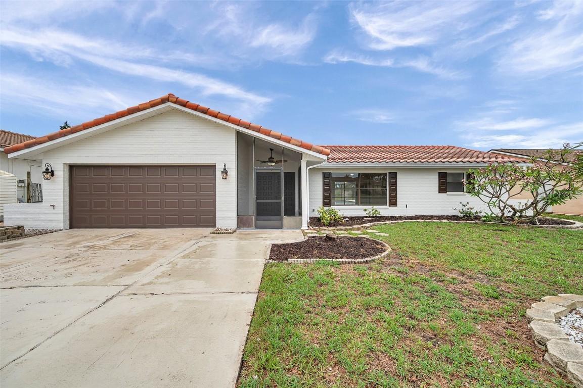 734 Flamingo Dr., Apollo Beach, FL 33572