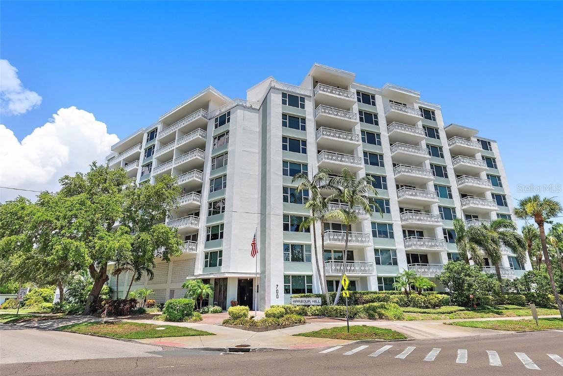 700 NE Beach Dr. #606, St Petersburg, FL 33701