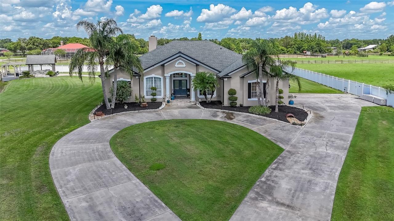 7301 Loghouse Rd., Plant City, FL 33565