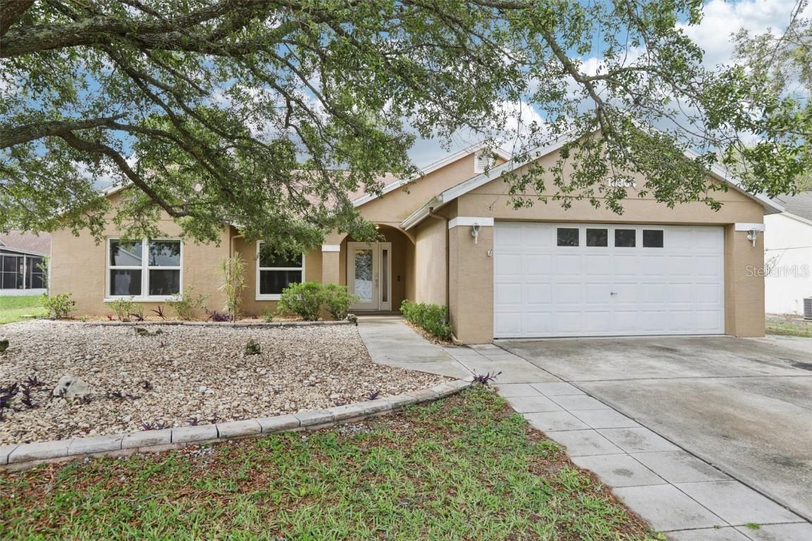 10304 Rainbow Oaks Dr., Hudson, FL 34667
