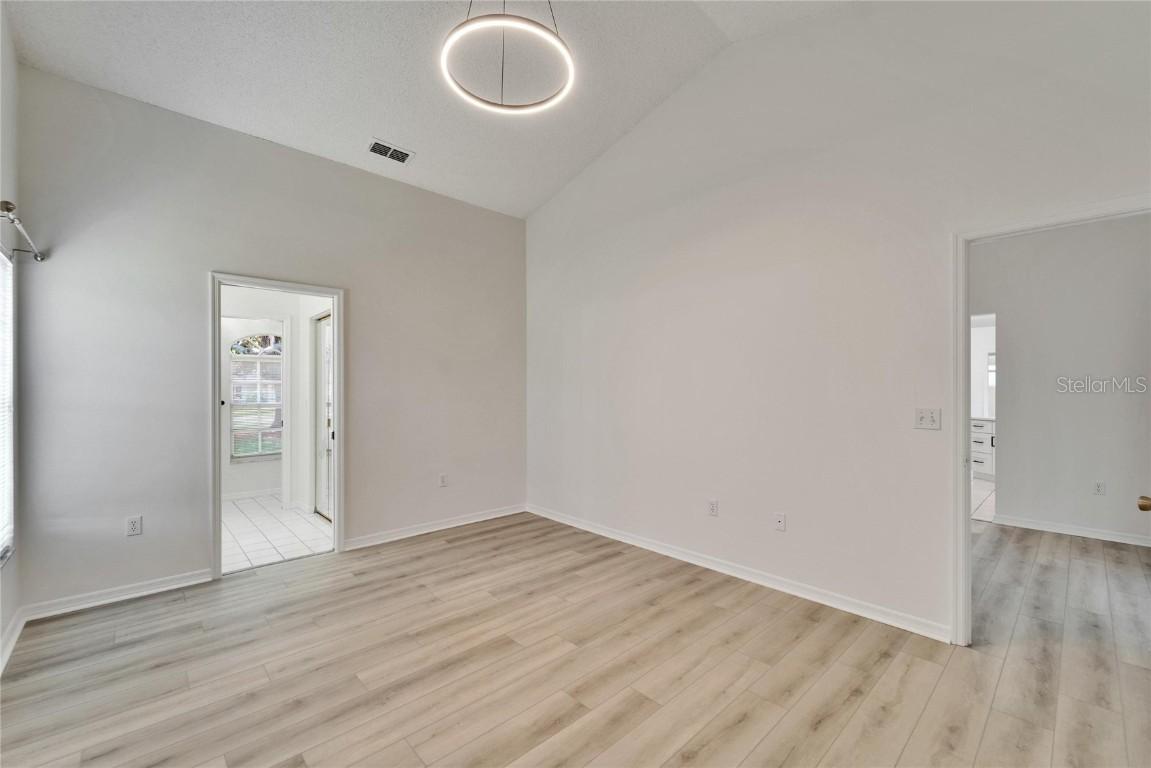 916 48th Street Dr., Bradenton, FL 34208