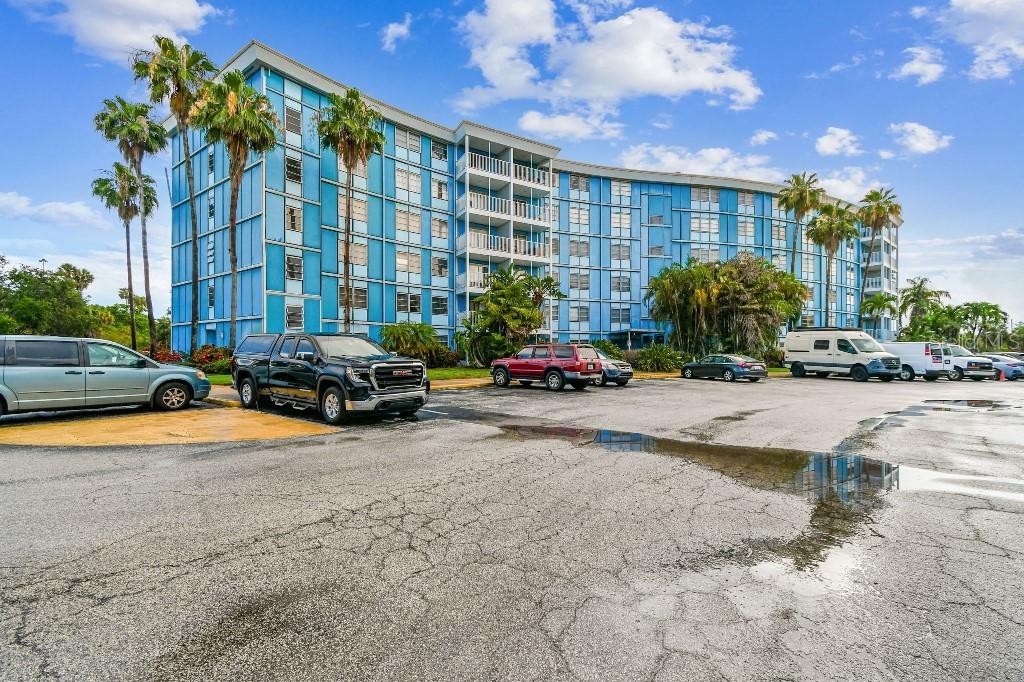 3315 58th Ave. #311, St Petersburg, FL 33712