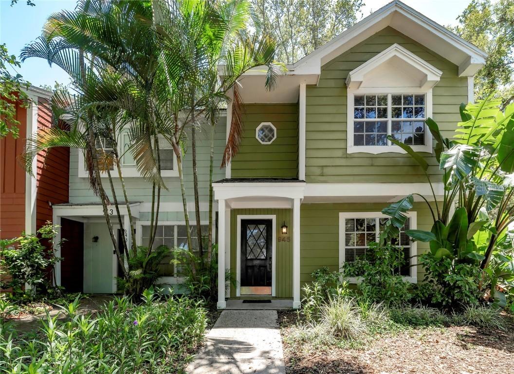 945 Hamilton Ct., Palm Harbor, FL 34683