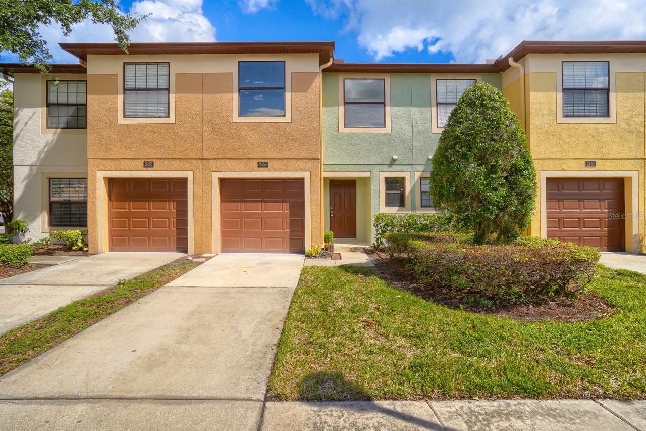2453 Edgewater Falls Dr., Brandon, FL 33511