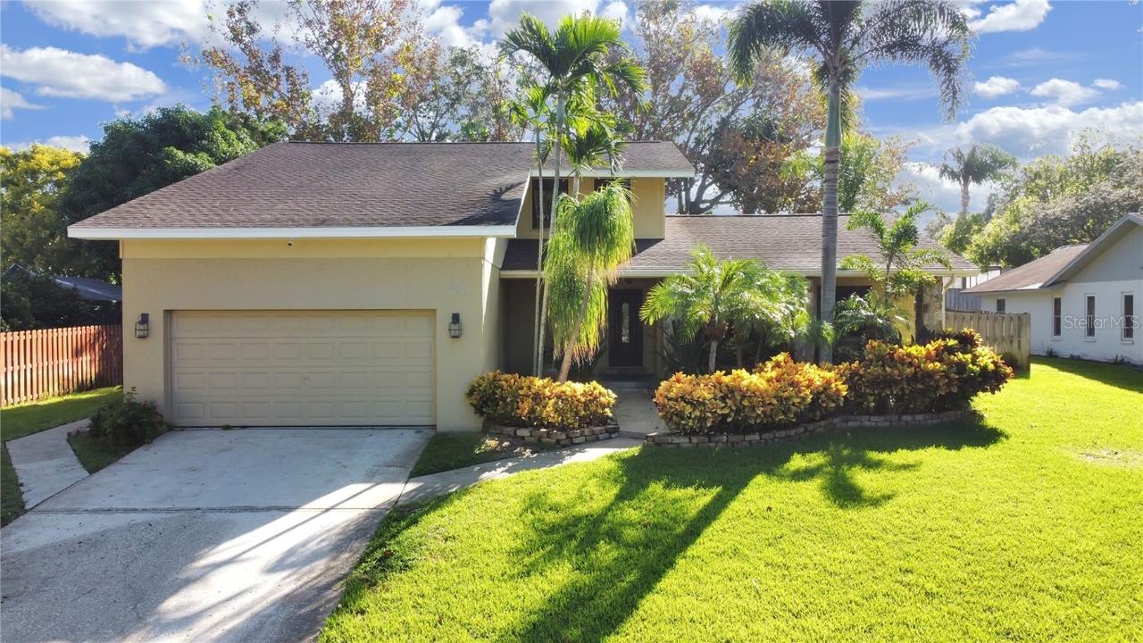 852 Village Way, Palm Harbor, FL 34683