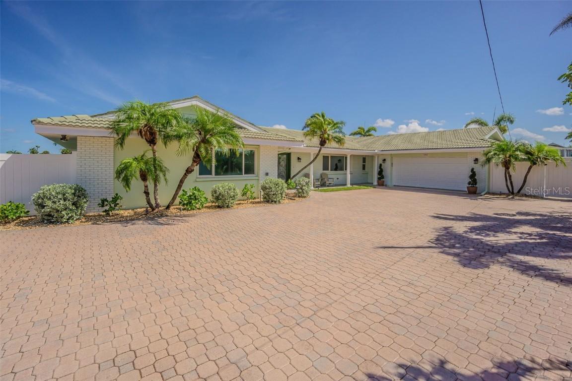 5950 Bikini Way, St Pete Beach, FL 33706