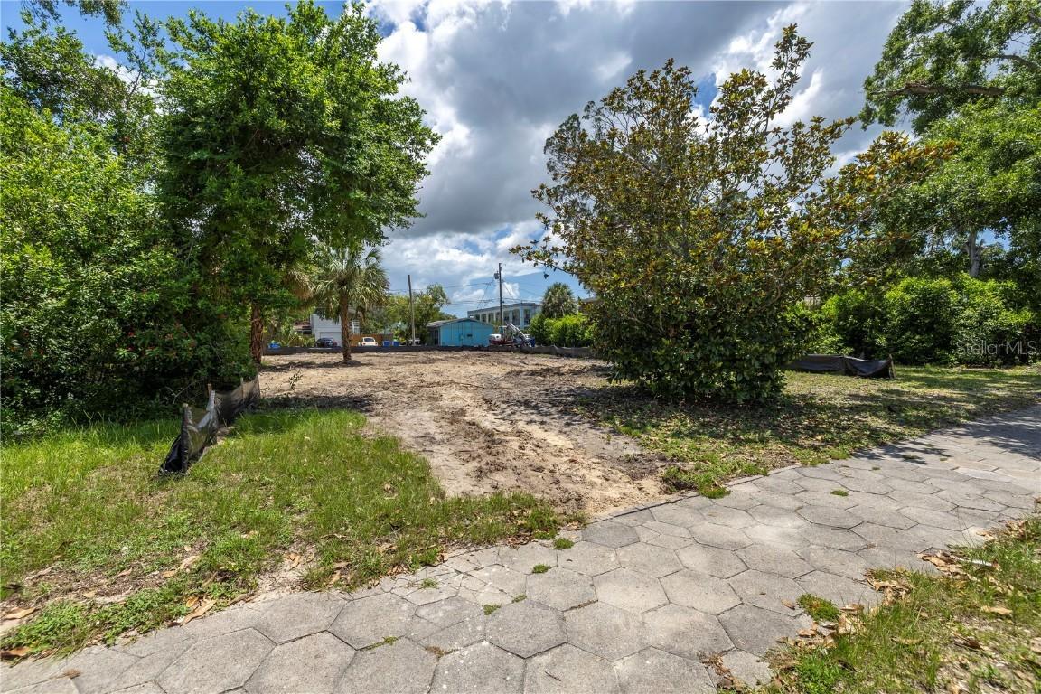 300 25th Ave., St Petersburg, FL 33704