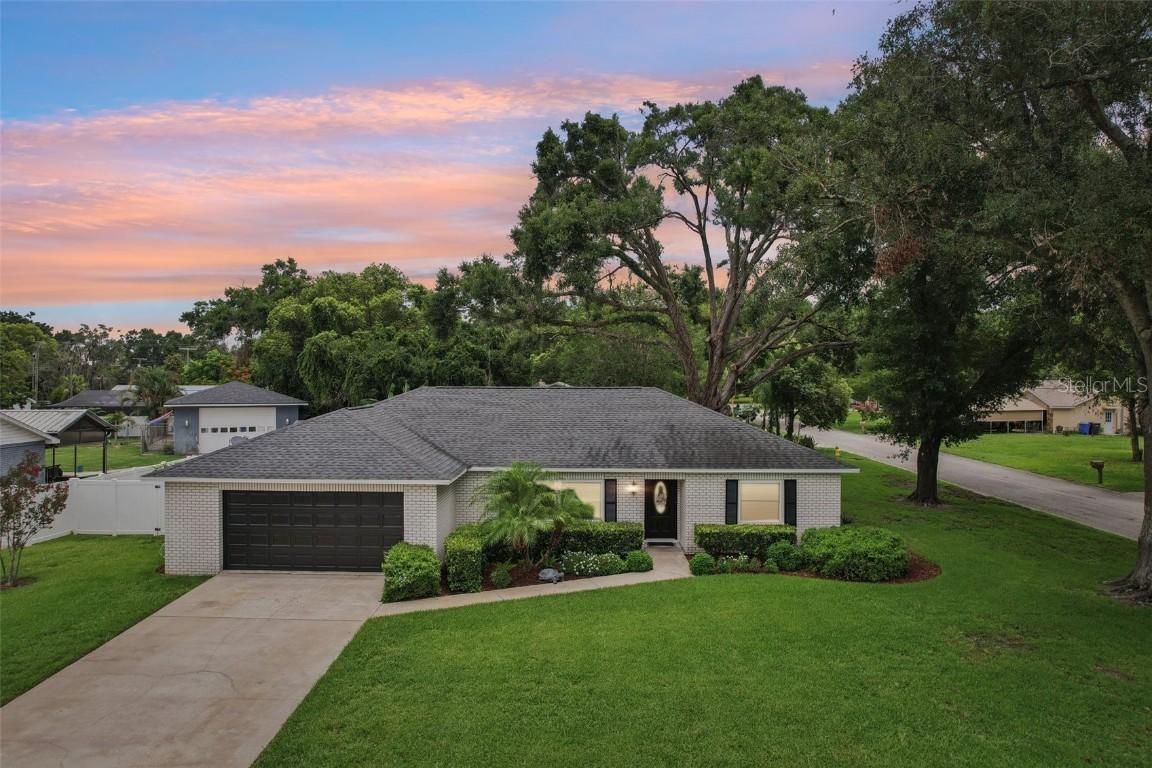 1513 Loretta Ct., Brandon, FL 33511