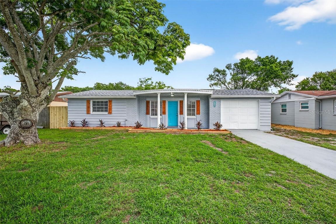 3330 Rock Royal Dr., Holiday, FL 34691