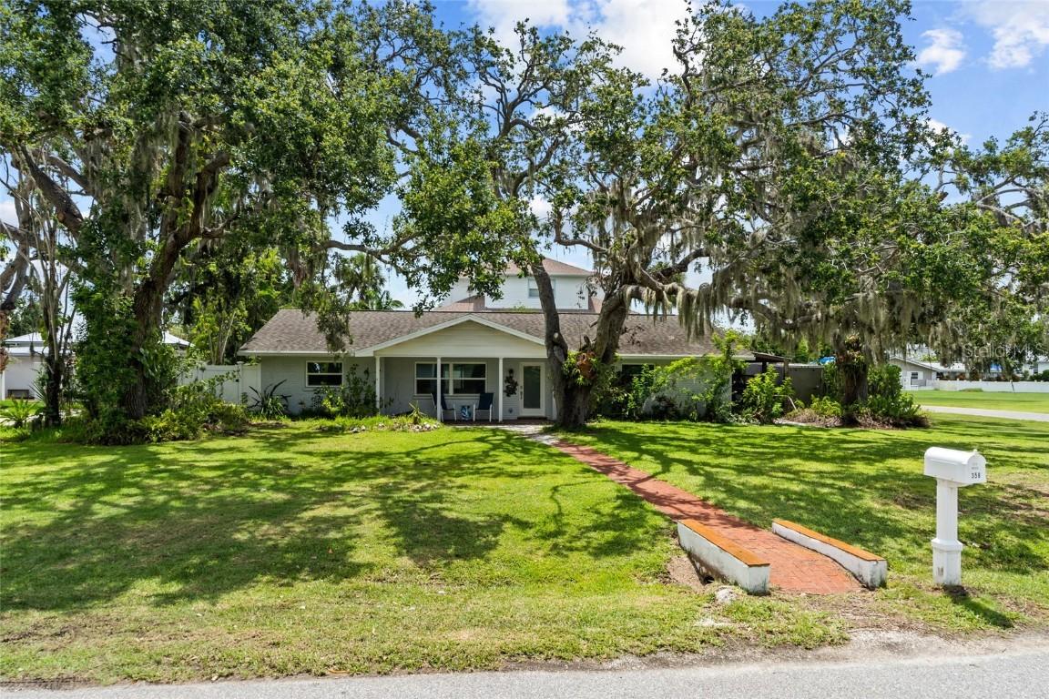 358 Highland Shores Dr., Ellenton, FL 34222