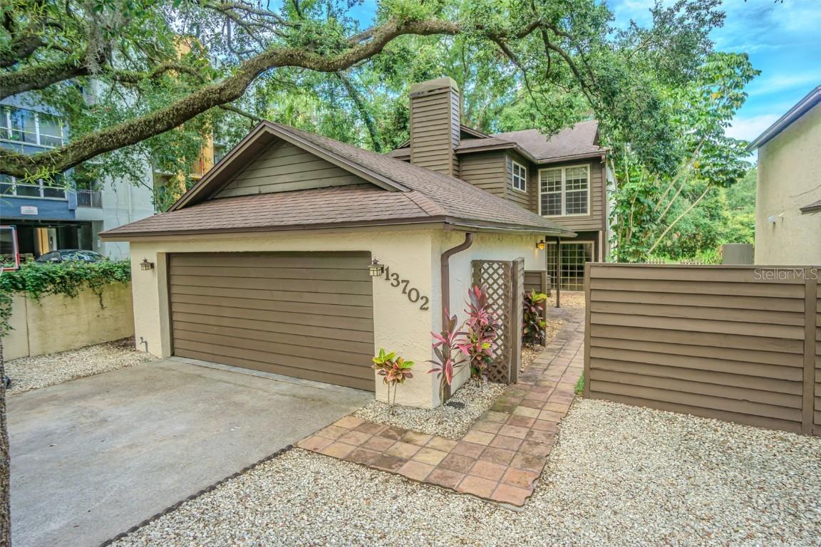 13702 Sweetwater Cove Pl. #25, Tampa, FL 33613