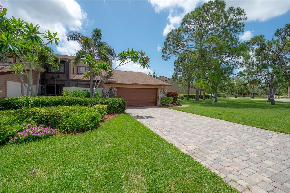13851 Lake Point Dr., Clearwater, FL 33762