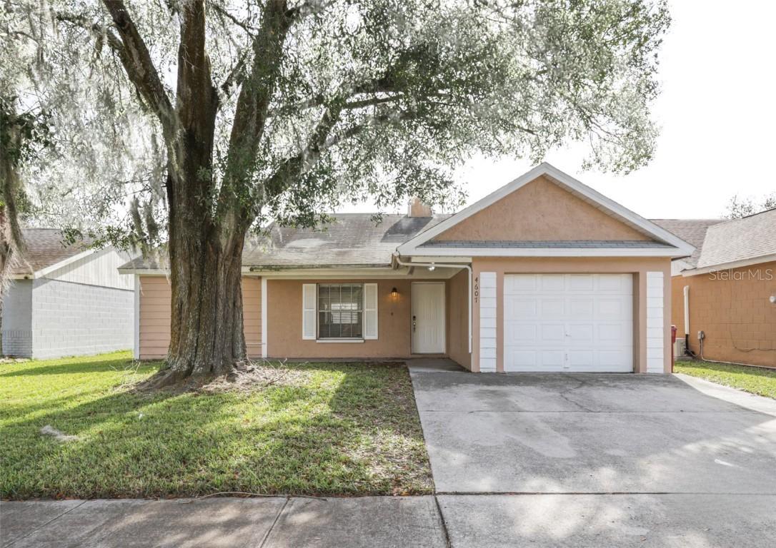4607 N Country Hills Ct., Plant City, FL 33566