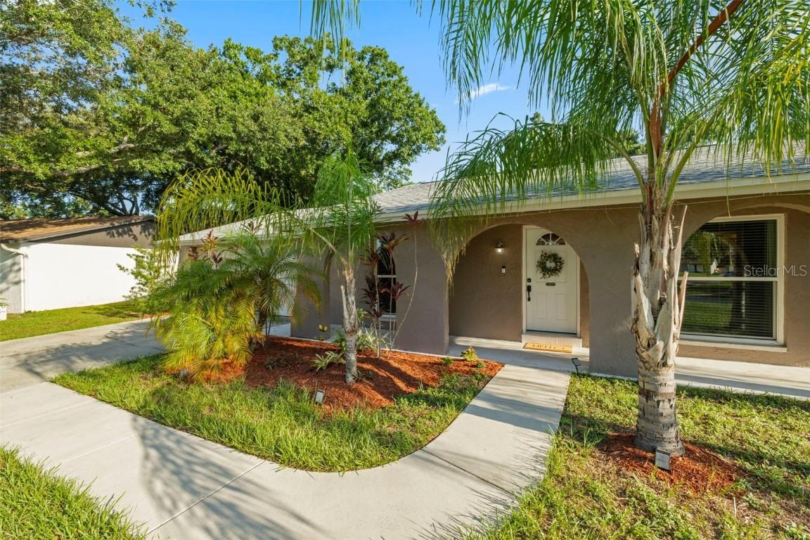 4307 Foxglen Ln., Tampa, FL 33624