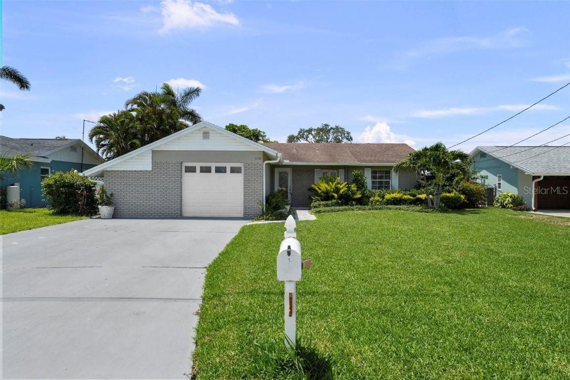 8718 Tahiti Ln., Tampa, FL 33615