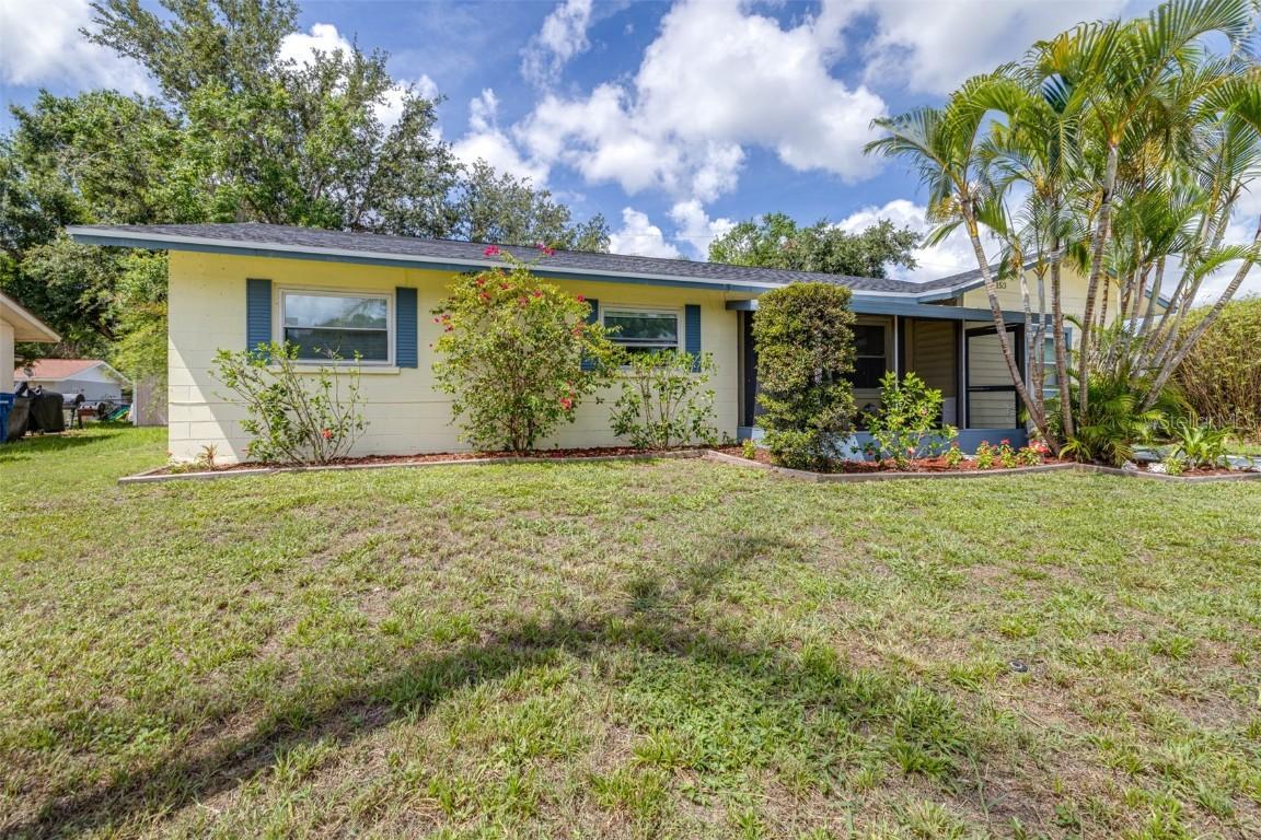 153 Alpine Ct., Bradenton, FL 34208