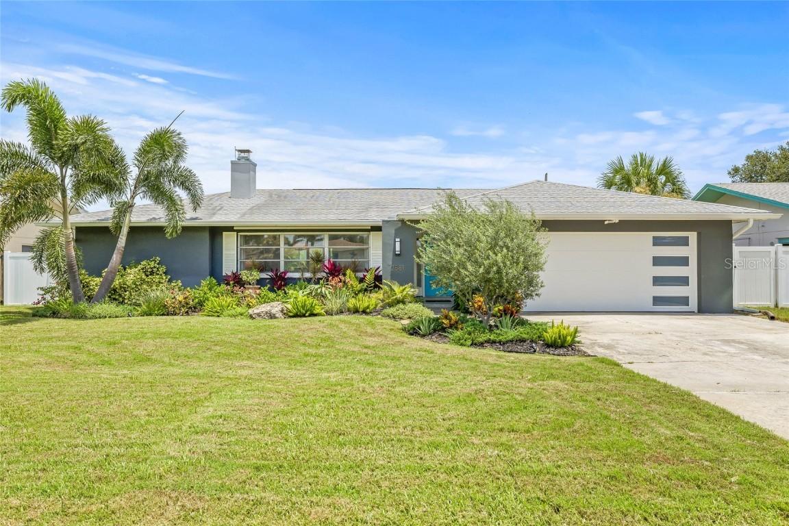 2581 61st Ave., St Petersburg, FL 33712