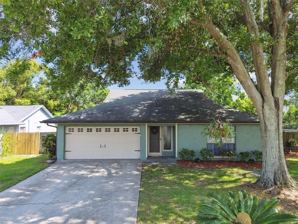 17701 Sunrise Dr., Lutz, FL 33549