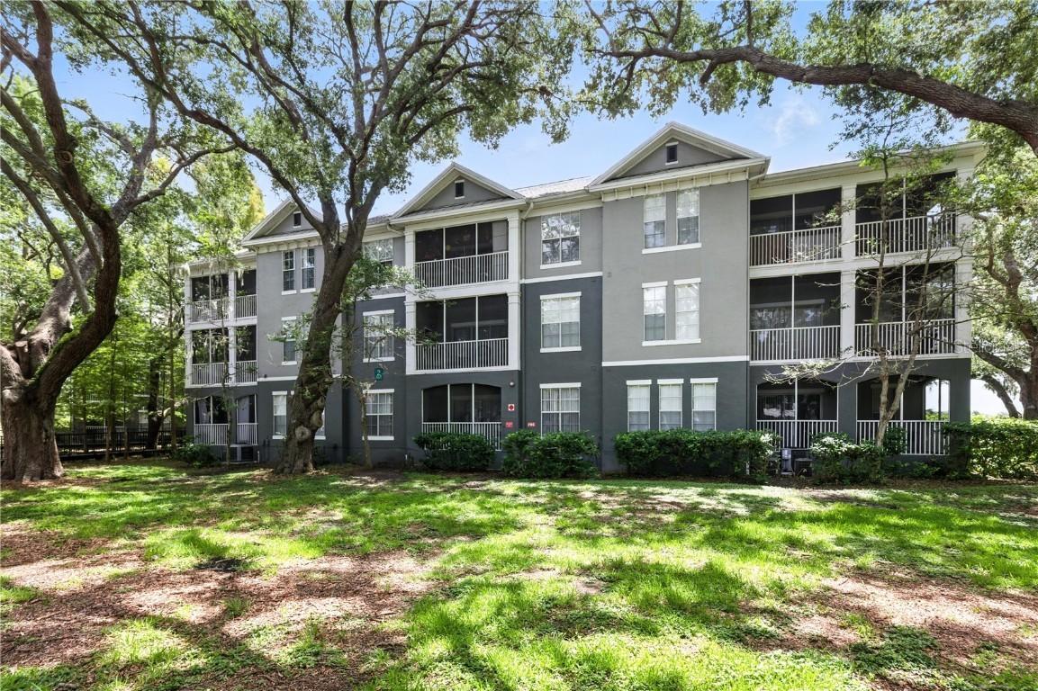 1201 High Hammock Dr. #302, Tampa, FL 33619