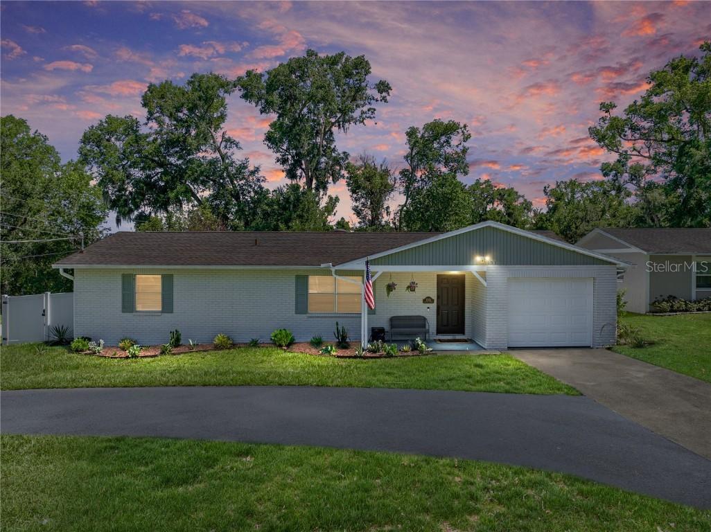 37153 Mcminn Ave., Dade City, FL 33525