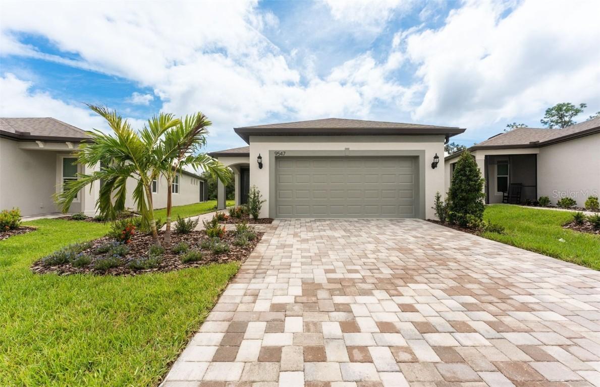 9547 Coastline Way, Parrish, FL 34219