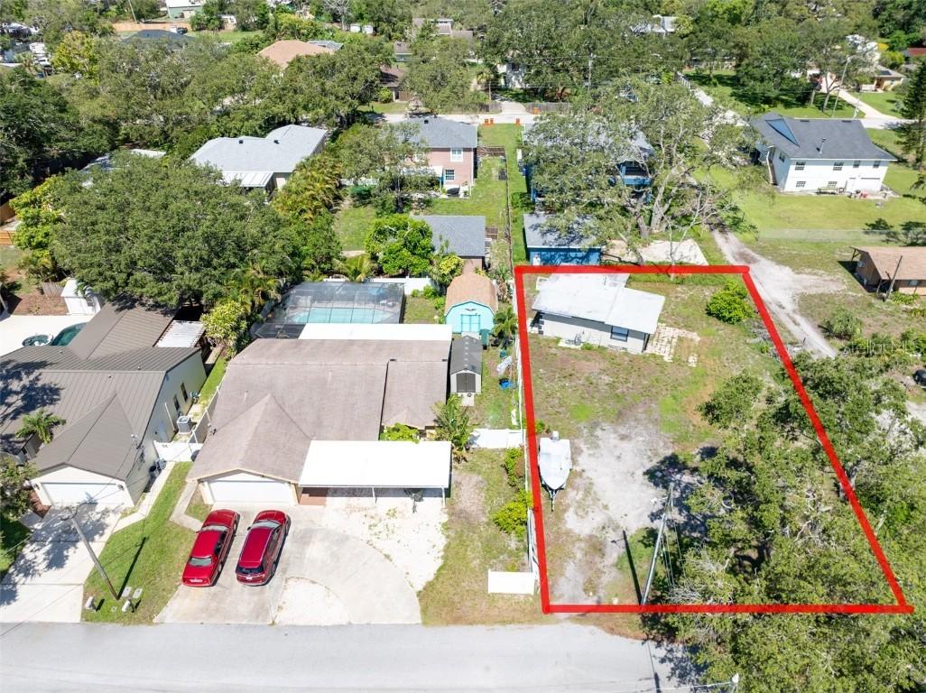 12037 1/2 Murray Ave., Seminole, FL 33778