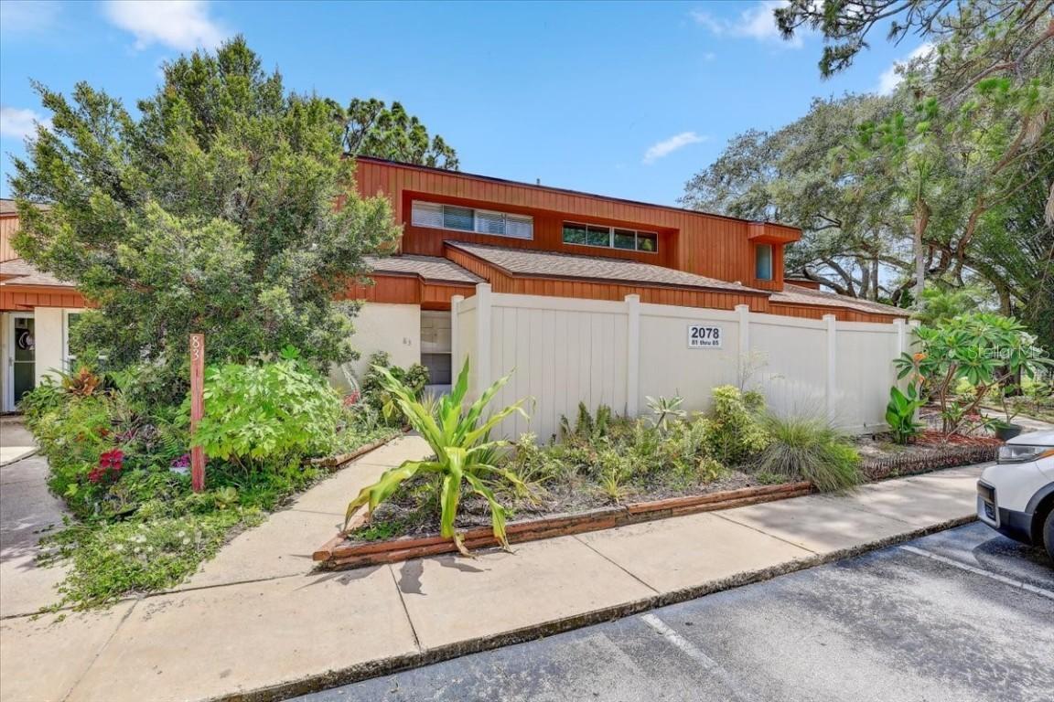 2078 Sunset Point Rd. #83, Clearwater, FL 33765