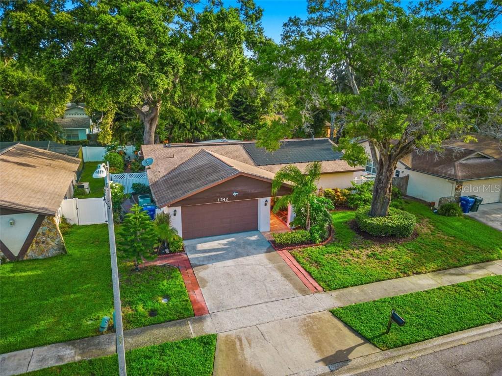 1242 Whisper Dr., Largo, FL 33770