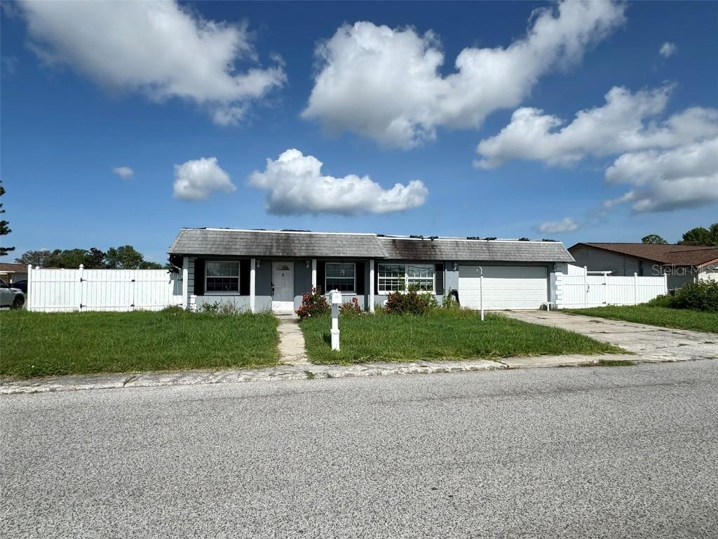 2619 Albion St., Holiday, FL 34691