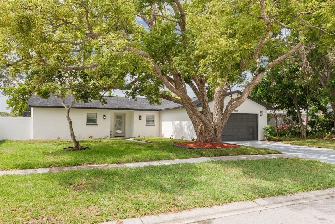 12092 97th Ave., Seminole, FL 33772