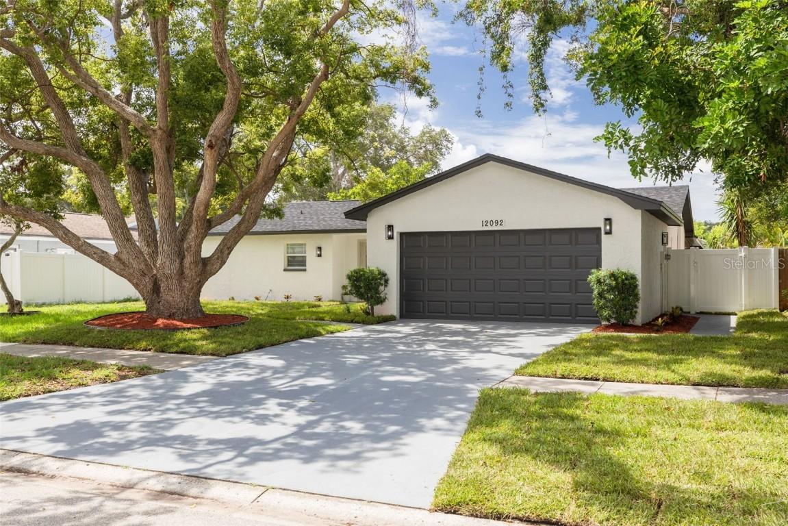 12092 97th Ave., Seminole, FL 33772