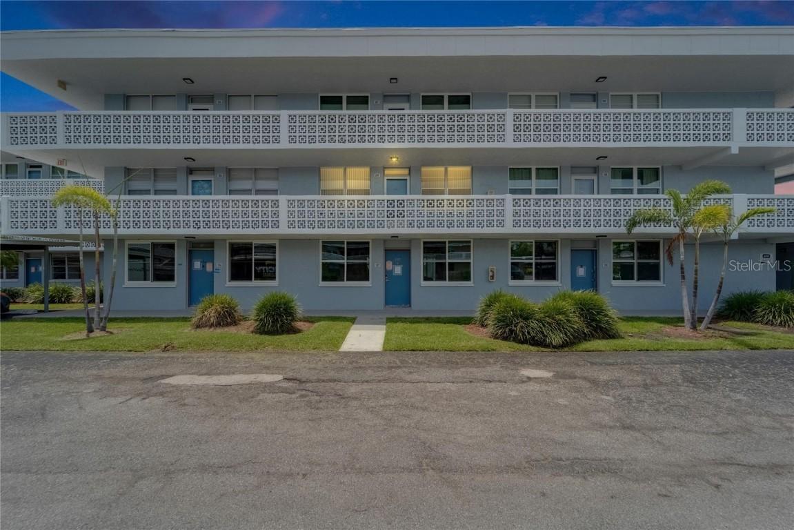 4895 Bay St. #207, St Petersburg, FL 33703