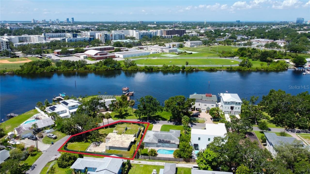 2203 N Riverside Dr., Tampa, FL 33602