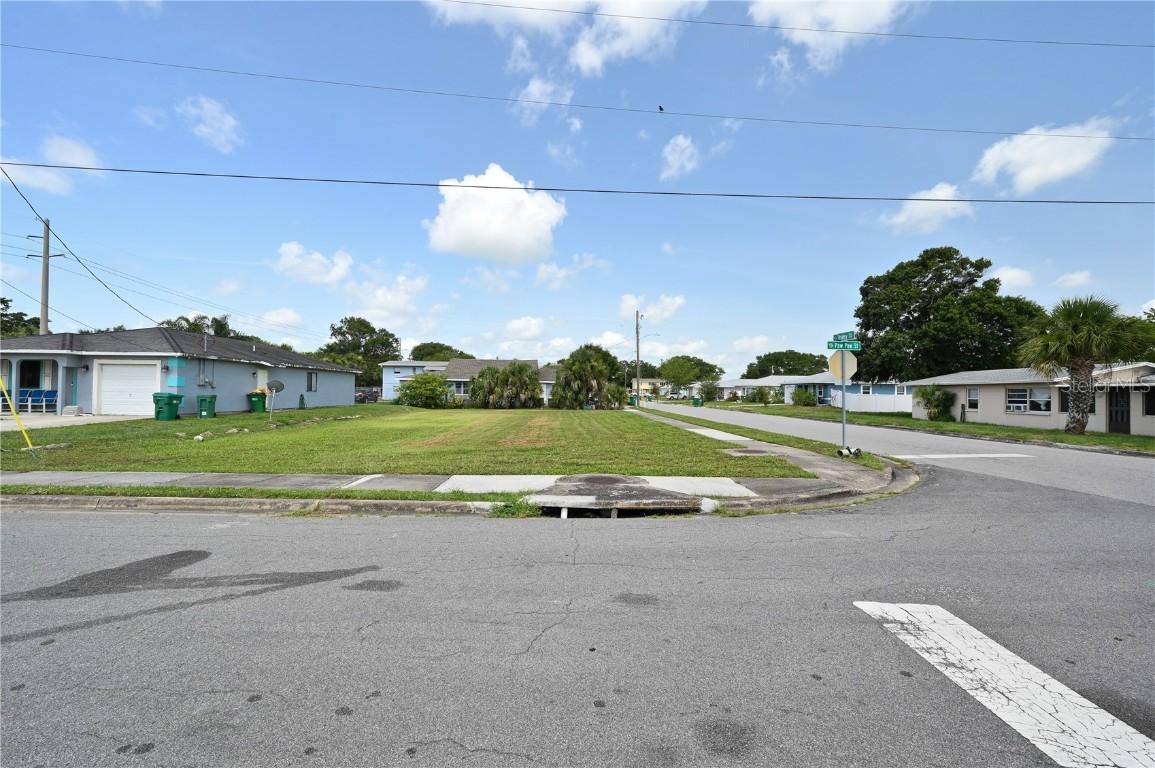 801 Paw Paw St., Cocoa, FL 32922