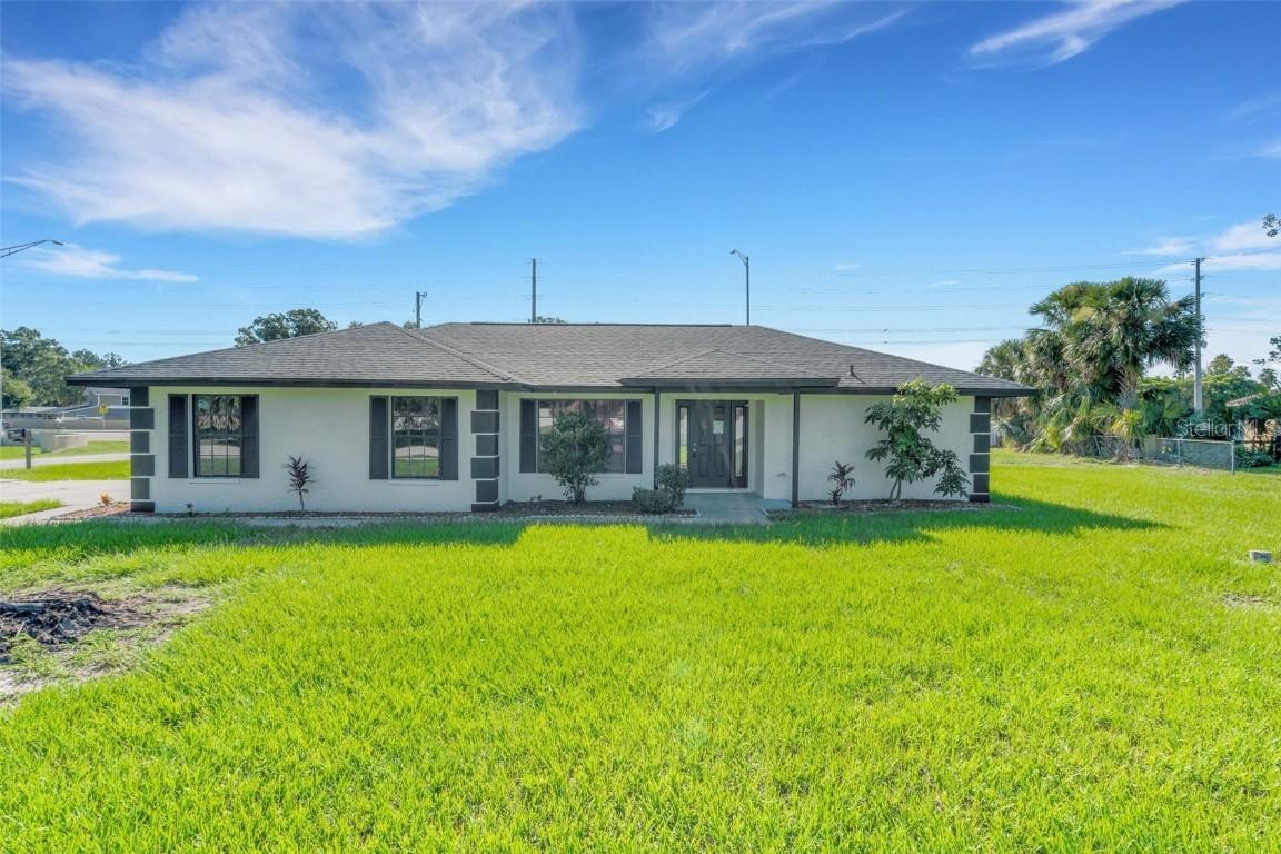 2151 Groveglen Ln., Lakeland, FL 33813
