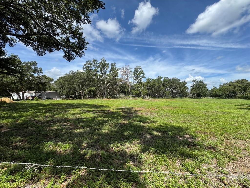 6845 Lumberton Rd., Zephyrhills, FL 33540