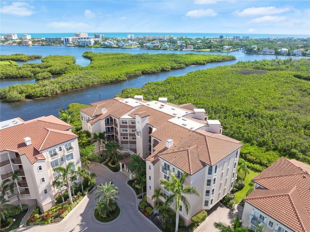 5430 Eagles Point Cir. #202, Sarasota, FL 34231