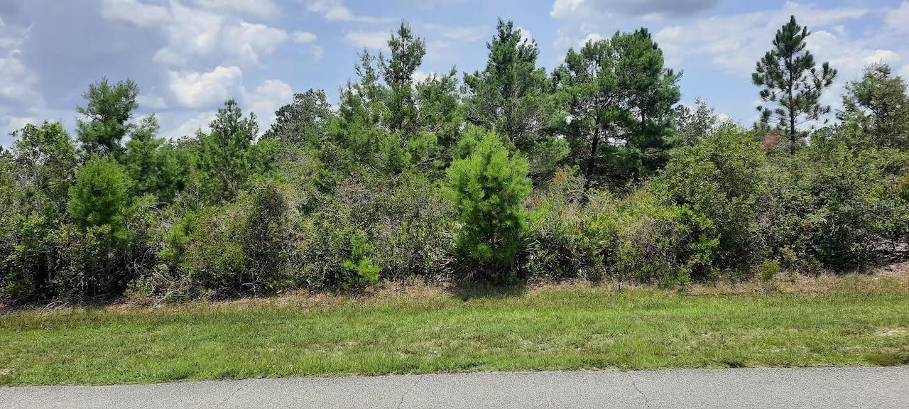 111 Park Ave., Indian Lake Estates, FL 33855
